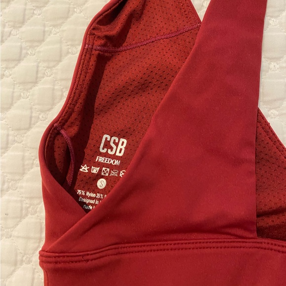 CSB sold out Deep V Burgundy Freedom set-  Performance Sports Bra and 5” shorts - Picture 3 of 6